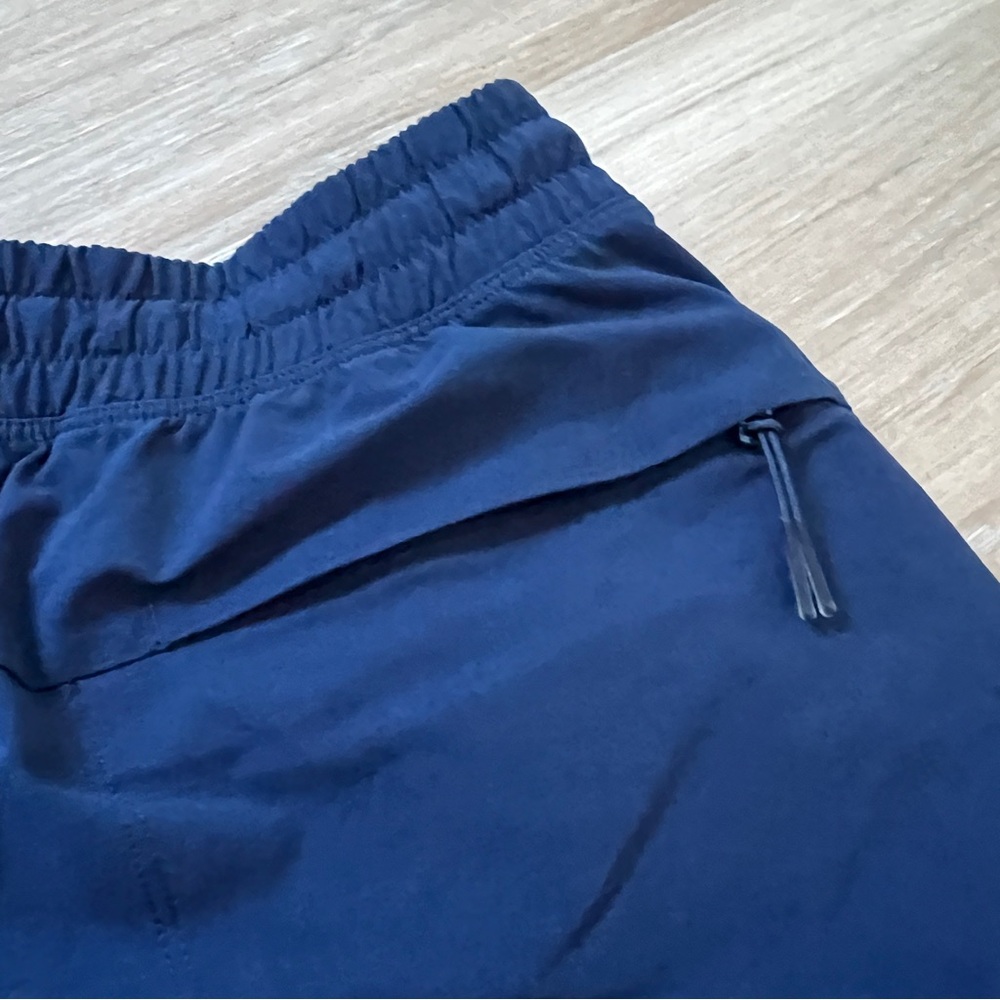 Lululemon Men’s Navy Blue Athletic Gym Shorts w/ Liner Size M - Picture 3 of 6